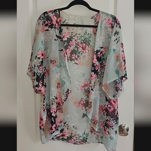 Kimono / Cardigan / Swimsuit Cover Up